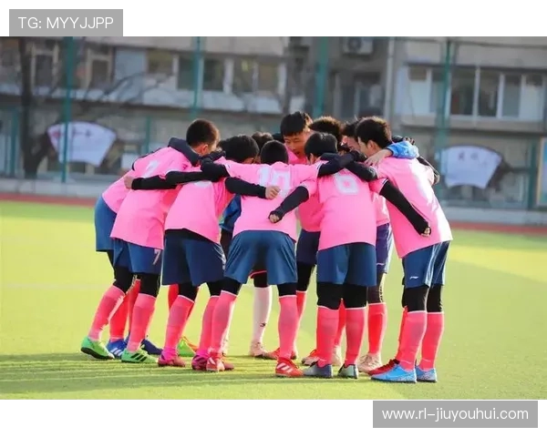 从绿茵少年到球队灵魂刘家祥坚守与辉煌的足球人生路